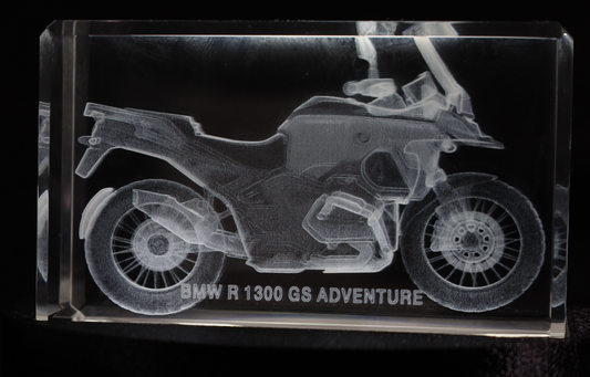 K9 Kristal met 3D Gravure BMW R 1300 GS Adventure Motor – 50 × 50 × 80 mm