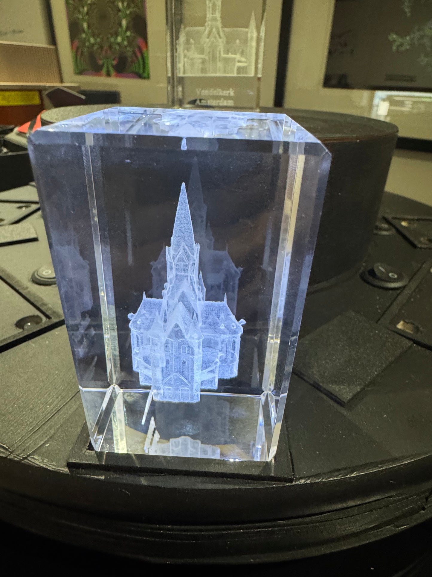 K9 Kristal met Gravure Vondelkerk – 50 × 50 × 80 mm (kopie)