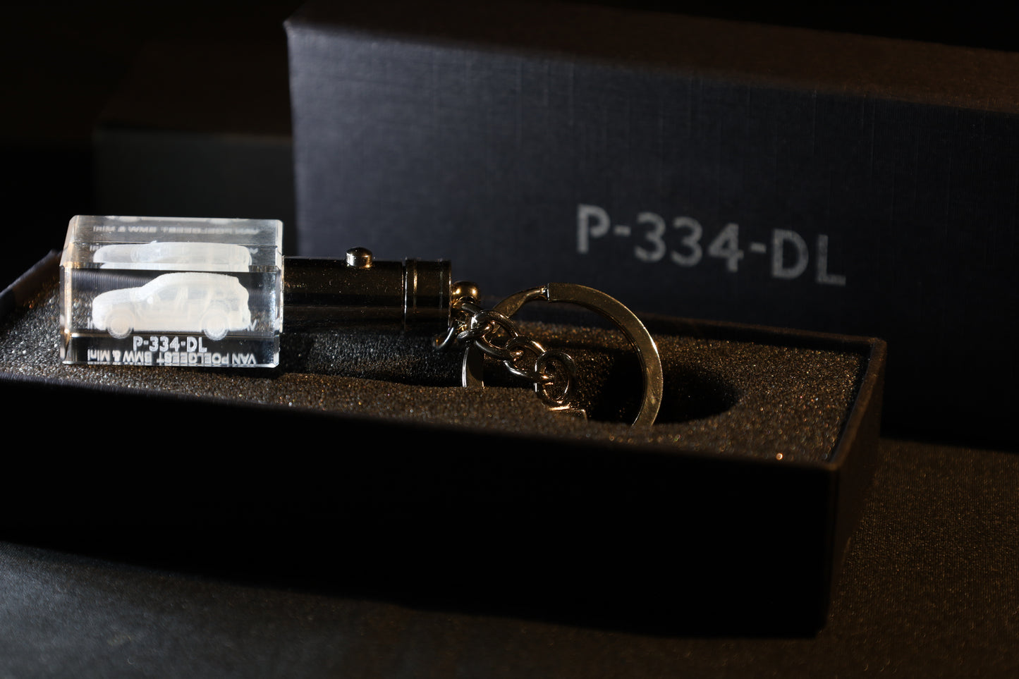 Kristall-Schlüsselanhänger mit 3D-Gravur Ihres Motorrads oder Autos