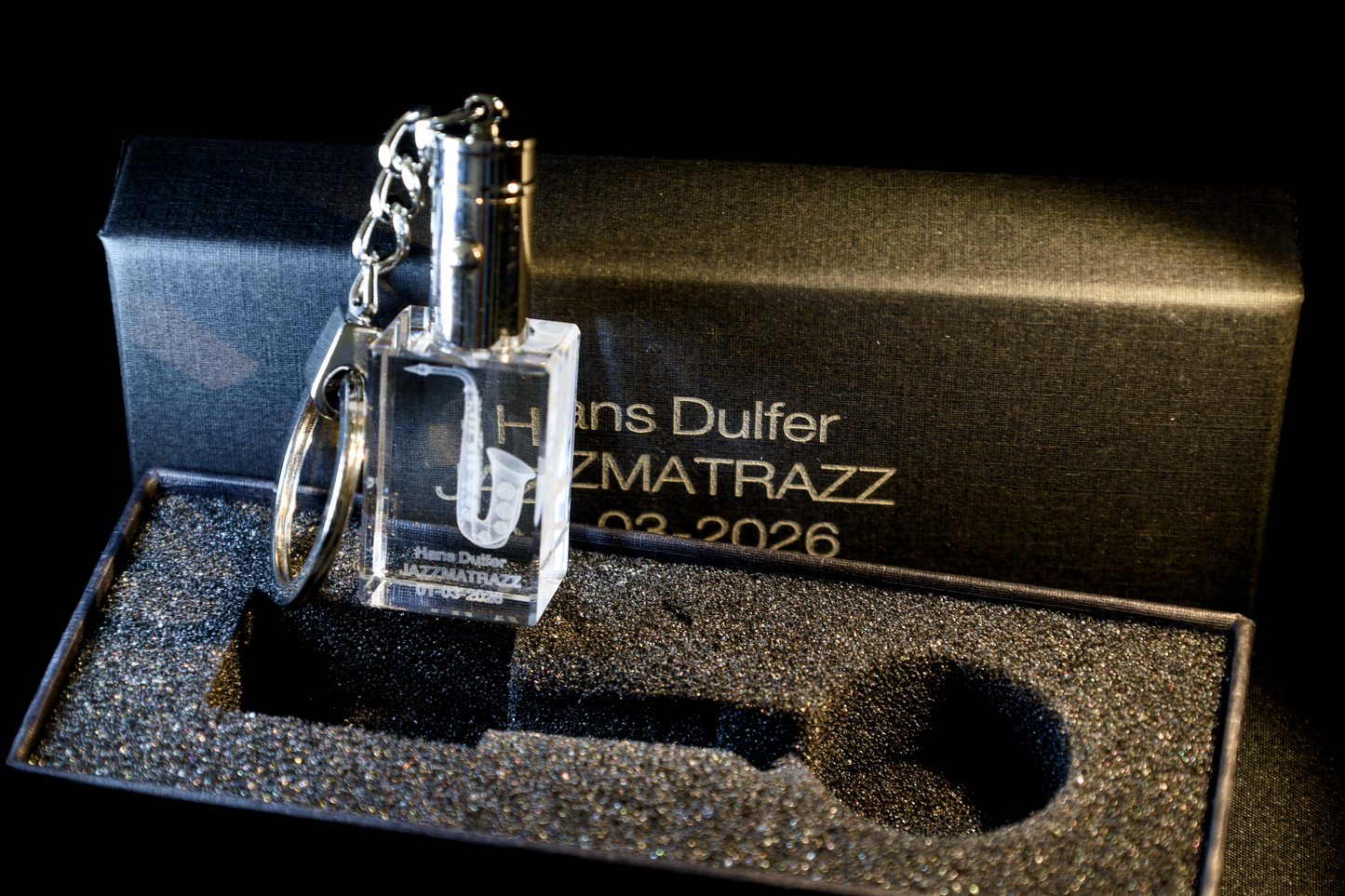 Sleutelhanger Saxofoon – 3D miniatuur met jouw eigen gravure