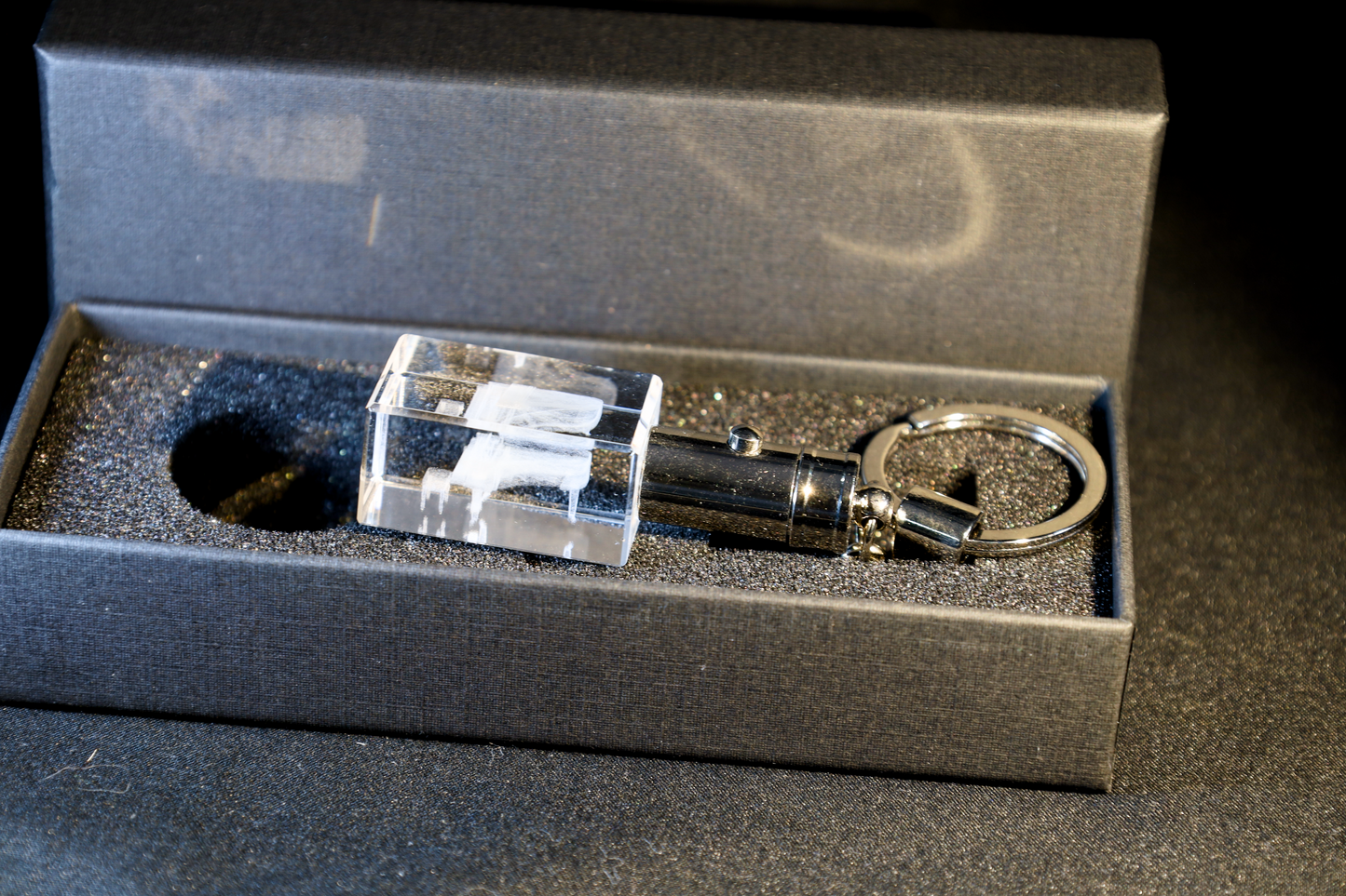 Sleutelhanger Piano – 3D miniatuur van een vleugel met jouw eigen gravure