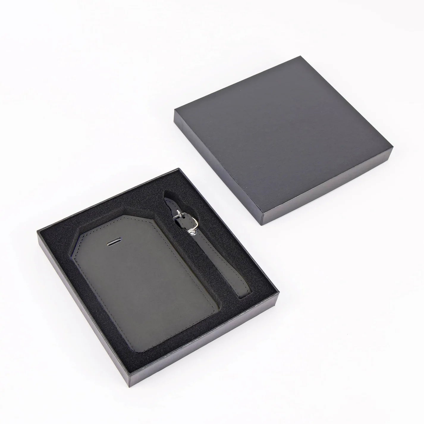 Luxe Reiskofferlabel met Privacyklep Grijs (inclusief 2 kanten graveren!)